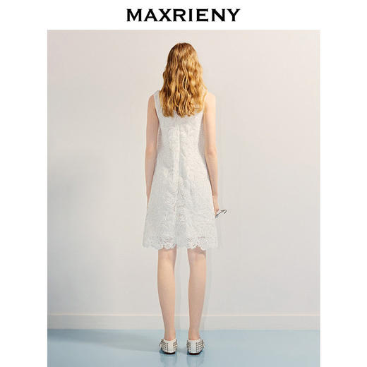 【商场同款】MAXRIENY精致浪漫吊带连衣裙法式度假印花蕾丝裙25夏(货号:MC86DR299) 商品图3
