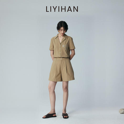 LIYIHAN 2026夏新款通勤女衬衫上衣卡其色百搭舒适高级小众设计感 商品图3