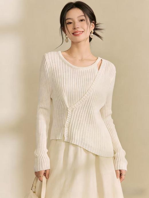 418良粉节|2026 活动爆款 品牌促➡️薄款【自营】衣周期8566镂空不规则设计感针织上衣-喜出 商品图0