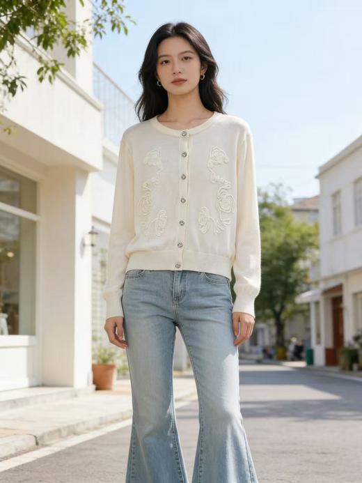 418良粉节|2026 活动爆款 品牌促➡️春薄款羊毛衫【自营】衣周期格亿（30%羊毛）8549提花刺绣针织羊毛开衫-喜出 商品图0