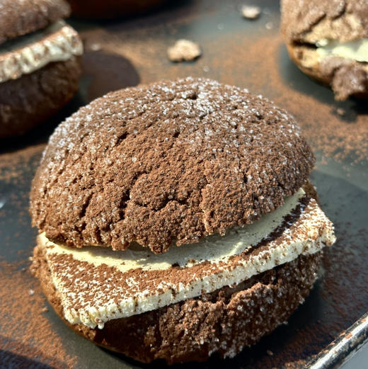 提拉米苏菠萝包（约12点半出炉） 商品图0