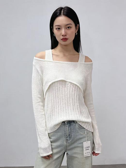 418良粉节|2026 活动爆款 品牌促➡️薄款【自营】衣周期8610一字肩假两件设计感镂空针织上衣-喜出 商品图1