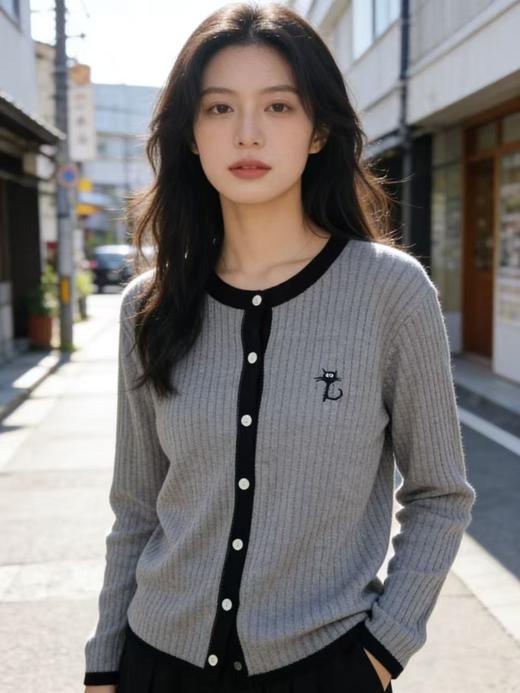 羊毛衫！春薄款！品牌促➡️【自营】衣周期格亿（30%羊毛）8523刺绣猫竖纹拼色羊毛开衫-喜出 商品图0