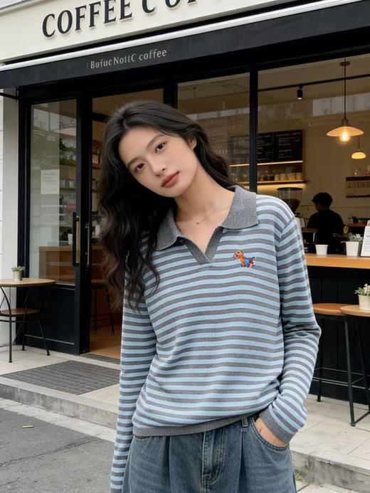 418良粉节|2026 活动爆款 羊毛衫！春薄款！品牌促➡️【自营】衣周期格亿（30%羊毛）3589小马刺绣翻领针织条纹羊毛衫-喜出 商品图1