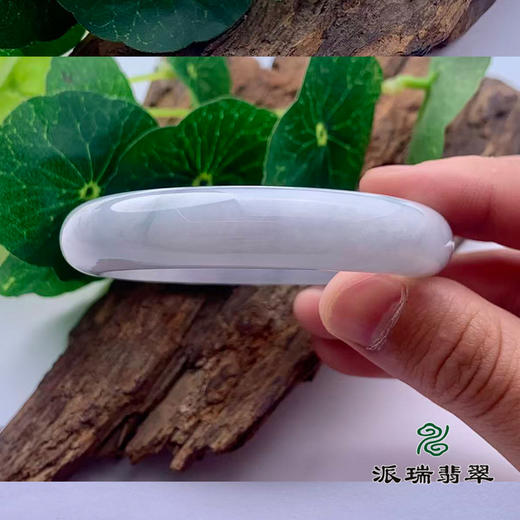 派瑞翡翠 翡翠手镯 糯种 浅绿 商品图1