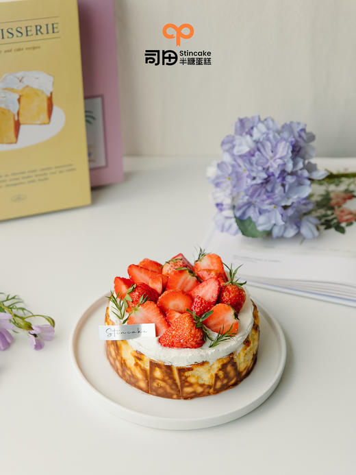 香草巴斯克蛋糕（需要提前一天预订，当天下单请先咨询客服确认噢。默认白色方形底托） 商品图0