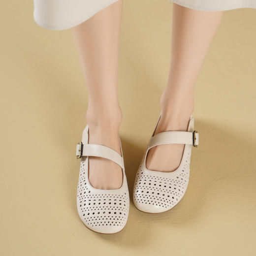 西村名物2025年夏季新款舒适平底一字带玛丽珍洞洞镂空鞋T25AH16121 商品图3