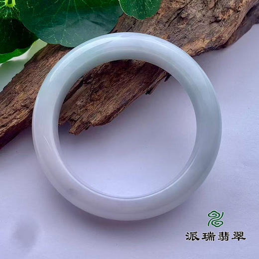 派瑞翡翠 翡翠手镯 糯种 浅绿 商品图1