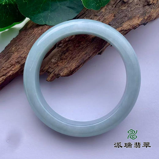 派瑞翡翠 翡翠手镯 糯种 浅绿 商品图1