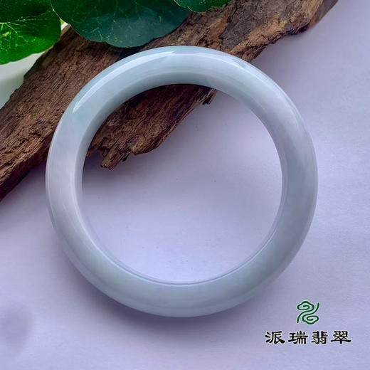 派瑞翡翠 翡翠手镯 糯种 浅绿 商品图1