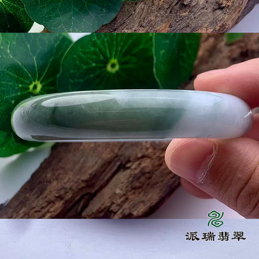 派瑞翡翠 翡翠手镯 糯种 浅绿 油青 商品图2
