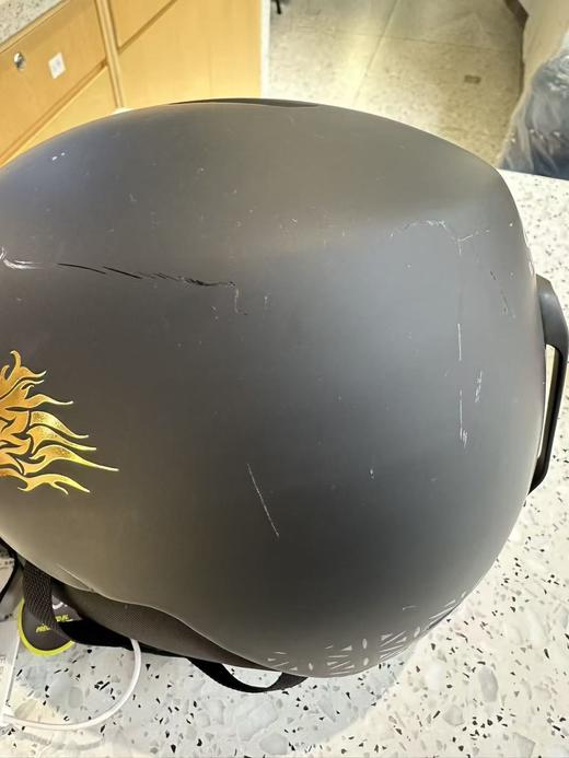 OAKLEY龙年款头盔 商品图0