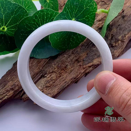 派瑞翡翠 翡翠手镯 糯种 浅紫 商品图3