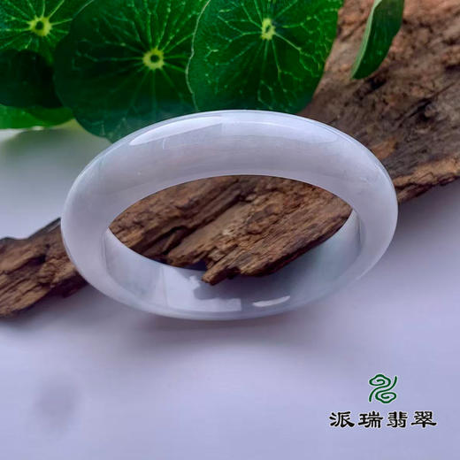 派瑞翡翠 翡翠手镯 糯种 浅绿 商品图0