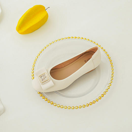 【牛皮/羊皮革】西村名物2026年春季新款舒适低跟羊皮内里内垫浅口单鞋T26AE17941 商品图6