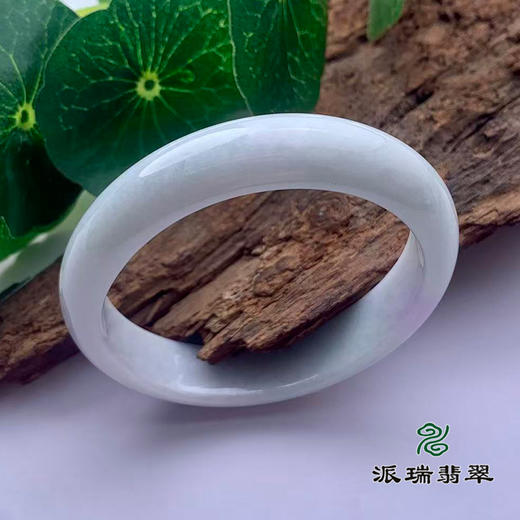 派瑞翡翠 翡翠手镯 糯种 浅绿 商品图0