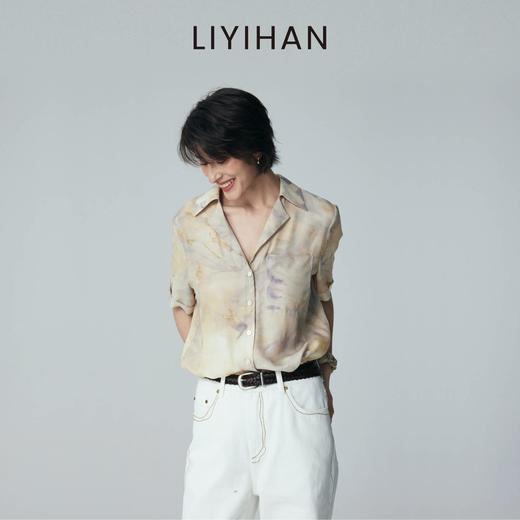 LIYIHAN 2026夏季新款印花衬衣女真丝上衣V领短袖衬衫小众设计感 商品图3