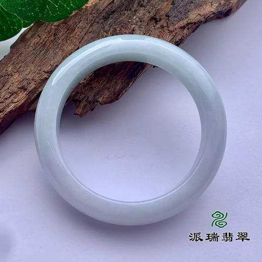 派瑞翡翠 翡翠手镯 糯种 浅绿 商品图1