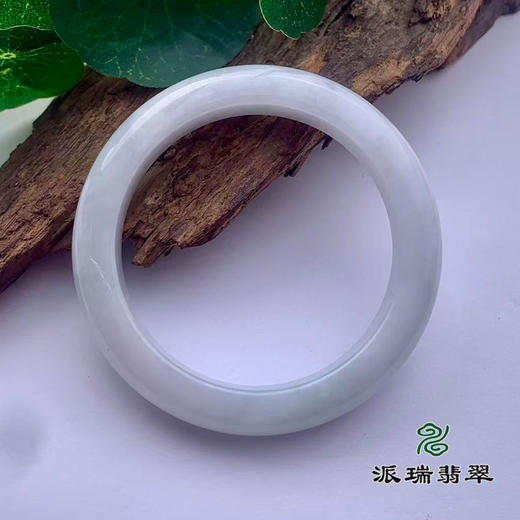 派瑞翡翠 翡翠手镯 糯种 浅绿 商品图1
