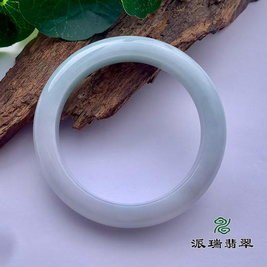 派瑞翡翠 翡翠手镯 糯种 浅绿 商品图1
