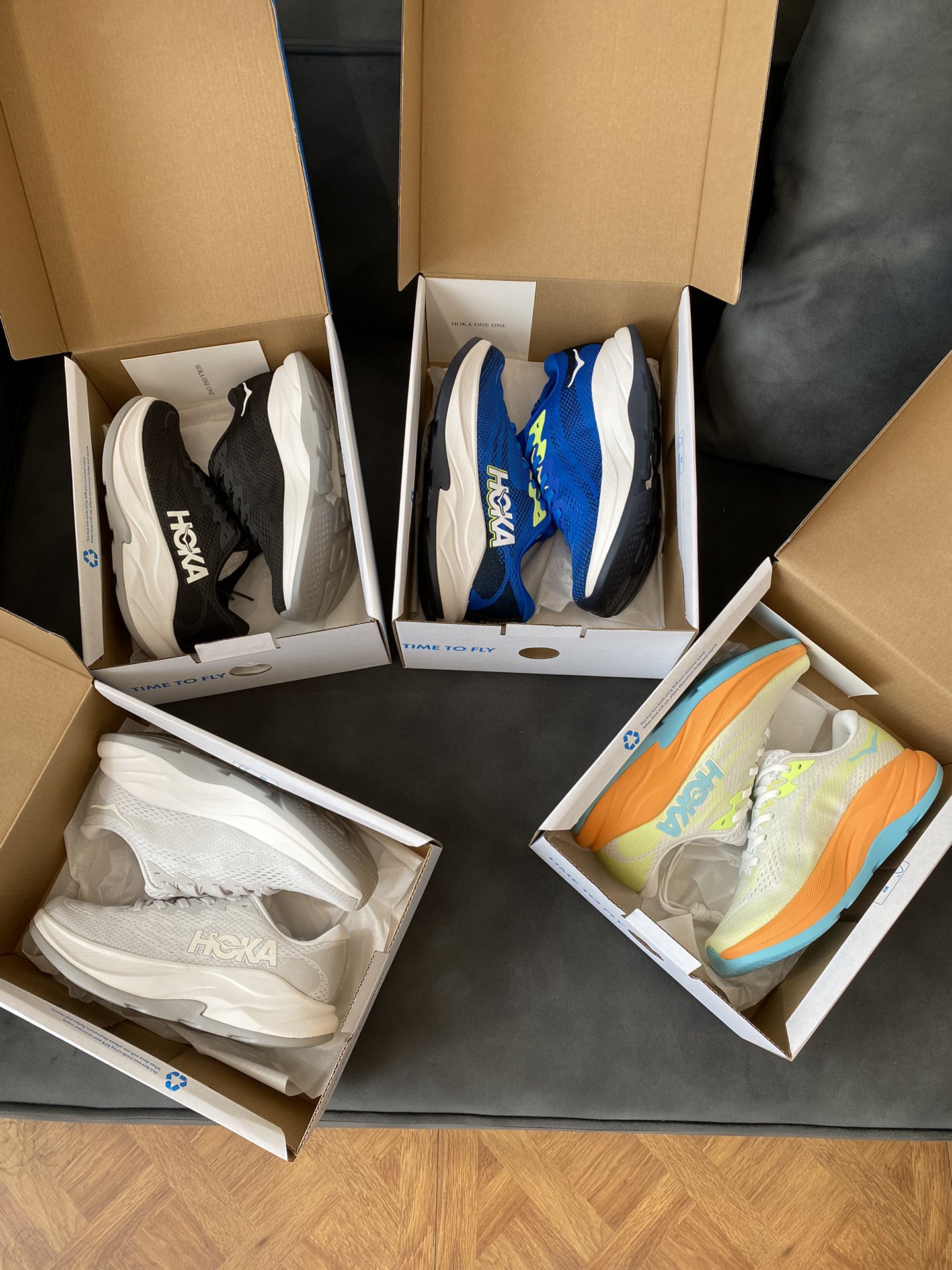 HOKA ONE ONE RINCON 4防滑耐磨低帮休闲跑步鞋 ，巨牛少有的货品