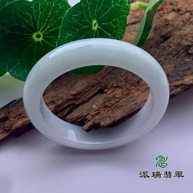 派瑞翡翠 翡翠手镯 糯种 浅绿