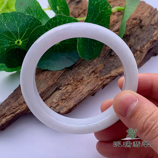 派瑞翡翠 翡翠手镯 糯种 浅紫 商品图3