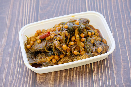 雪菜黄豆烧鲫鱼 商品图0