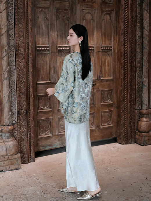 盛唐婧 |真丝异色罗玉兰连枝上衣 商品图4