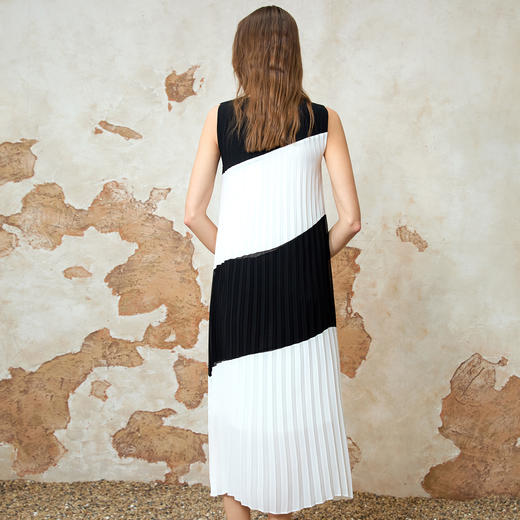 EITIE爱特爱时尚撞色气质显瘦无袖长裙连衣裙夏季新款8207926 商品图4