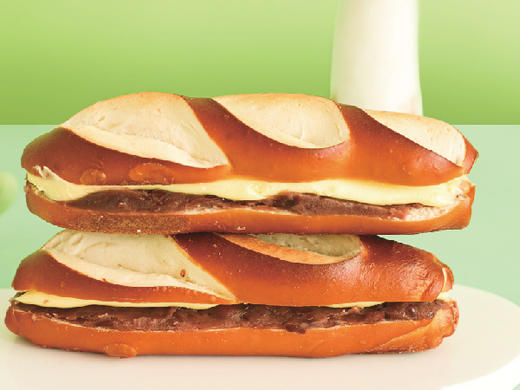 红豆黄油碱水面包 商品图0