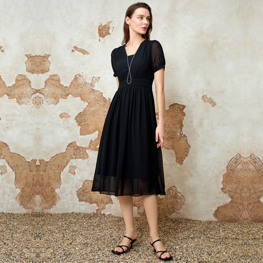 EITIE爱特爱法式优雅收腰飘逸轻薄显瘦连衣裙夏新款8207928 商品图6