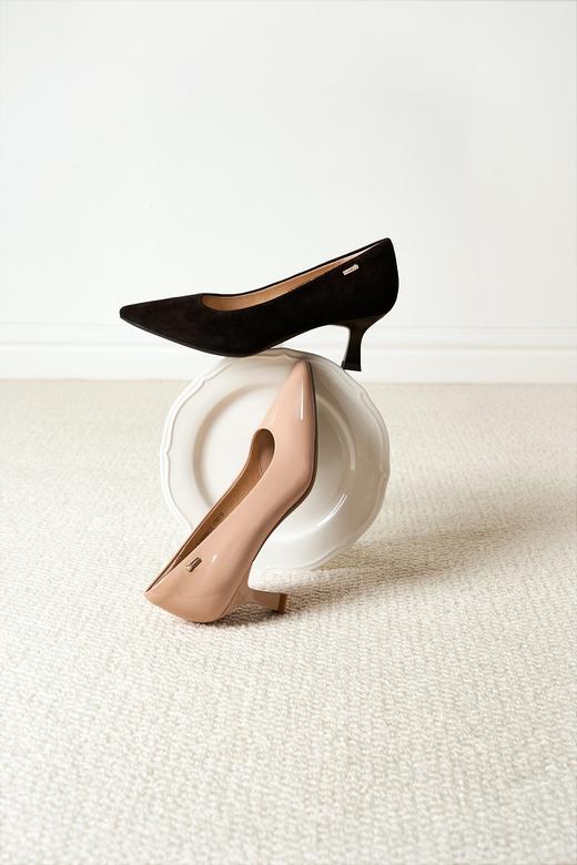 千百度2026春季新款春浅时装单鞋女单鞋A26188908 商品图0