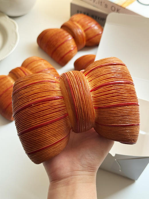    蝴蝶结可颂 商品图0