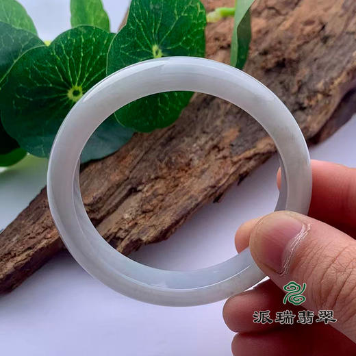 派瑞翡翠 翡翠手镯 糯种 飘花 商品图3