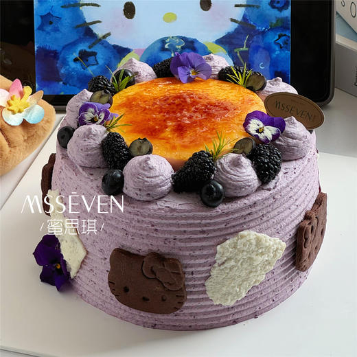 蓝莓kitty奶皮子 商品图0