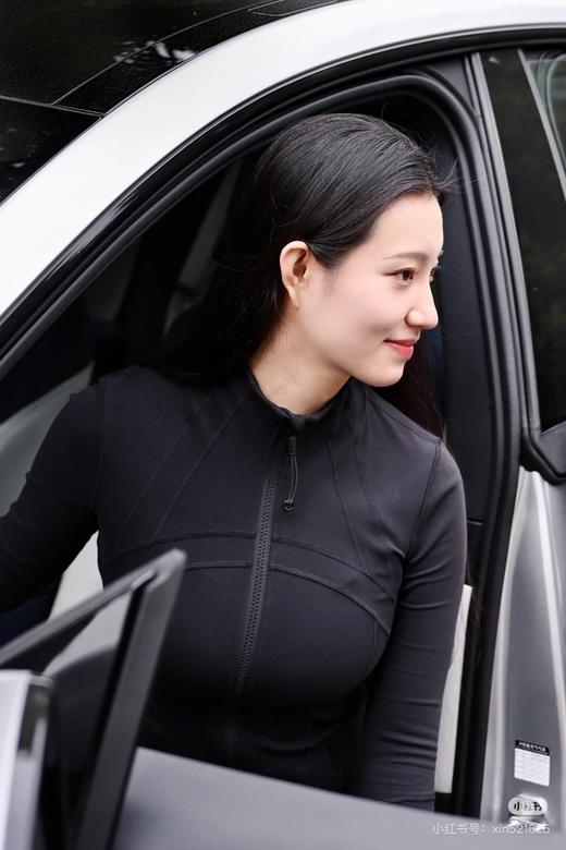 客供面料 LULU家女士运动修身夹克 商品图4