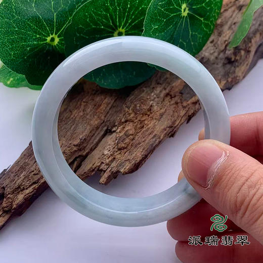 派瑞翡翠 翡翠手镯 糯种 飘花 商品图3