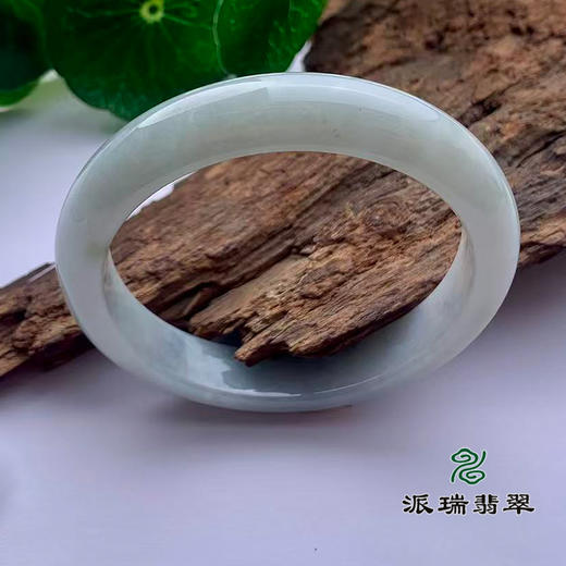 派瑞翡翠 翡翠手镯 糯种 飘花 商品图0