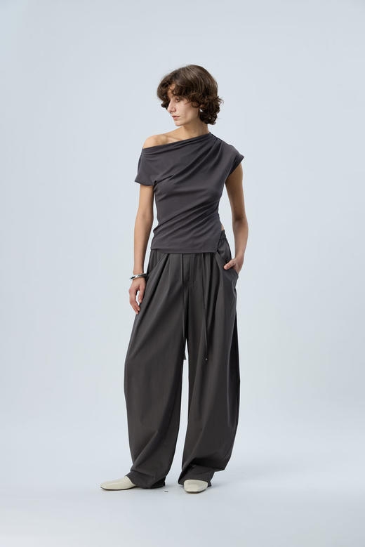 斜领褶皱短袖T 商品图0