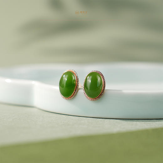 【小茉莉】18K玫瑰金镶碧玉蛋面细钻耳钉 商品图2