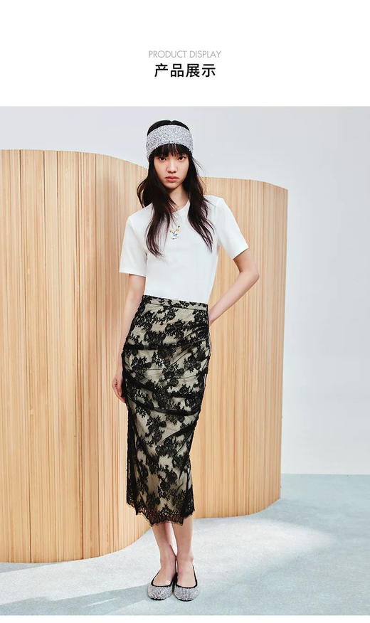 玛克门店发货：MAXRIENY雏菊绣珠简约短袖T恤女货号:MC86TS001 商品图0