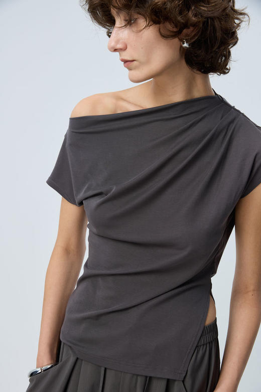 斜领褶皱短袖T 商品图1