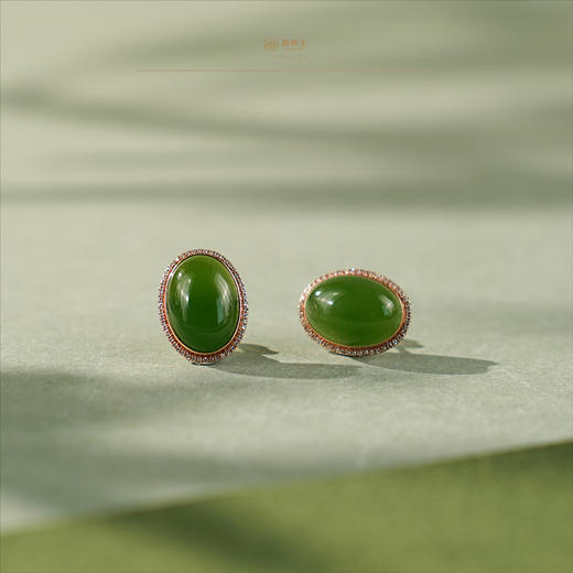 【小茉莉】18K玫瑰金镶碧玉蛋面细钻耳钉 商品图5