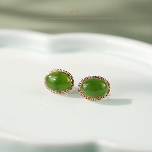 【小茉莉】18K玫瑰金镶碧玉蛋面细钻耳钉 商品图0