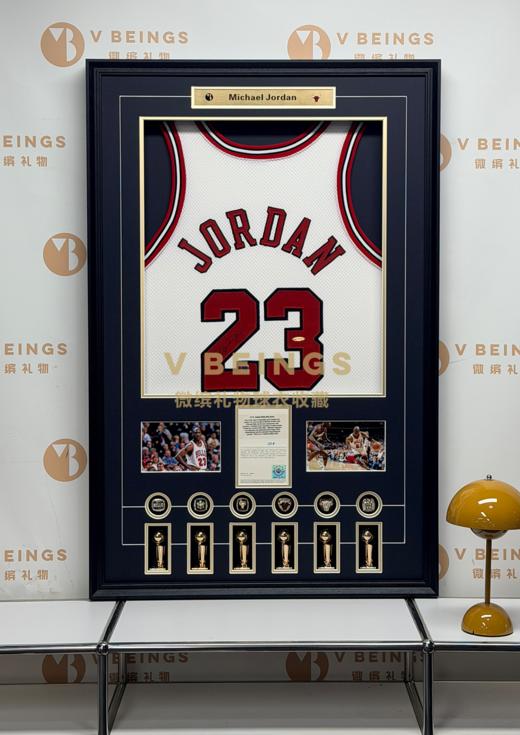 收藏系列 乔丹 公牛队白色23号 NIKE球员版 亲笔签名球衣 商品图1
