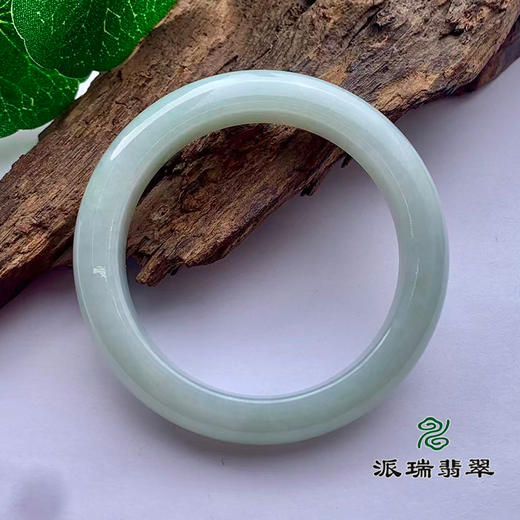 派瑞翡翠 翡翠手镯 糯种 浅绿 商品图1