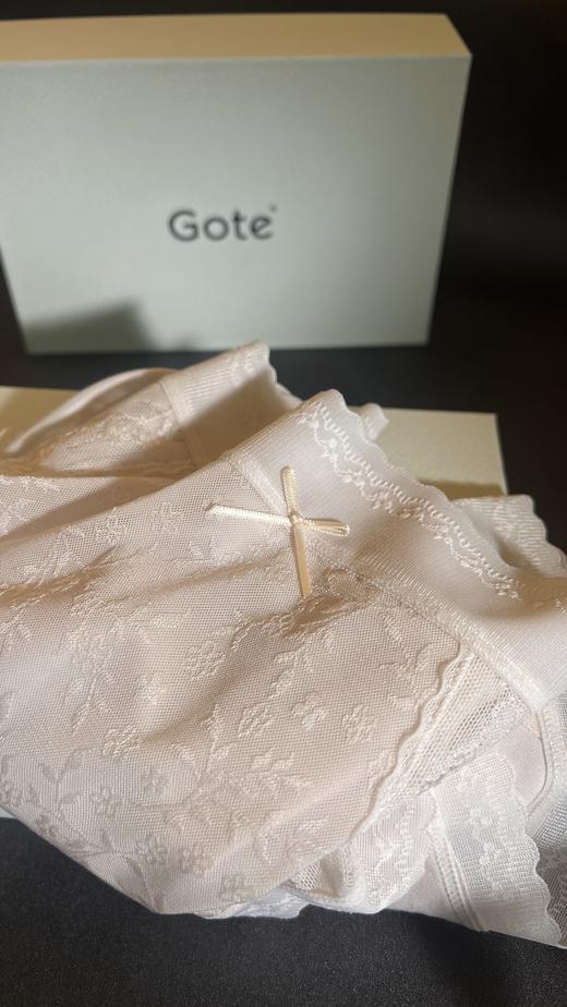 Gote春夏新品莫奈·花影浮雕莫代尔女式内裤 商品图3
