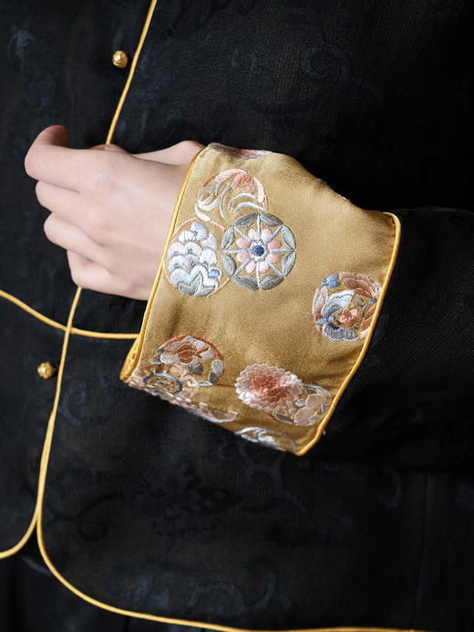 盛唐牡丹盛奢系列 | 真丝罗底香云纱手绣外套 商品图4