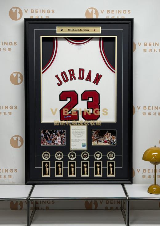 收藏系列 乔丹 公牛队白色23号 MN球员版 亲笔签名球衣 商品图1